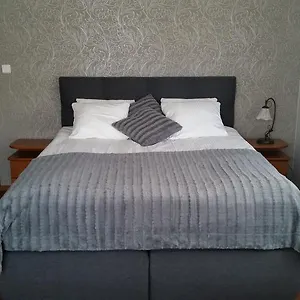 Lena Homestay
